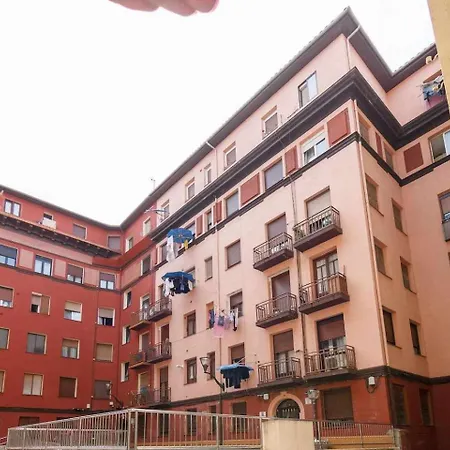 Vivienda Turistica Reformada Con Encanto